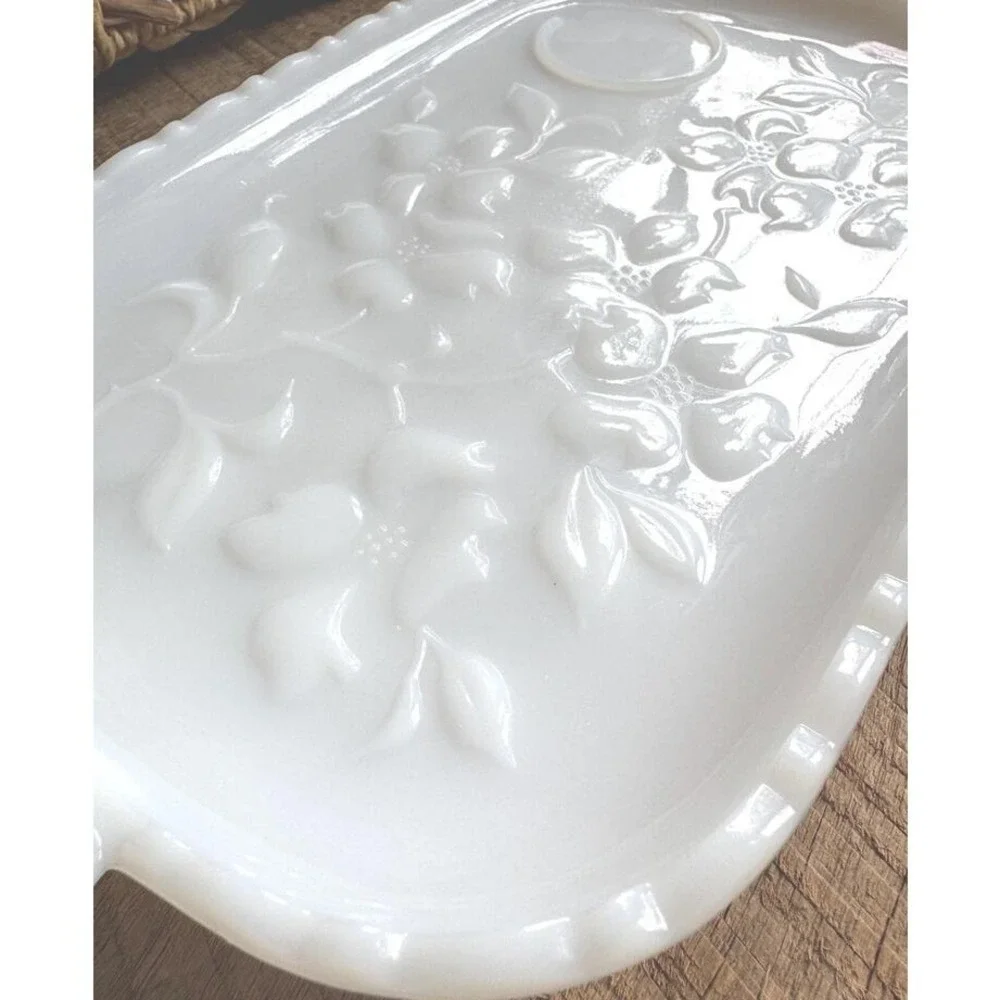 Milk Glass Snack or Trinket Tray Vintage Cottagecore Home Decor 11